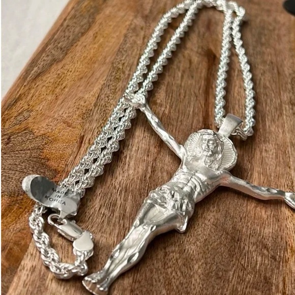 New Jesus pendant rope chain necklace, sterling silver plated unique jewelry - Picture 8 of 9
